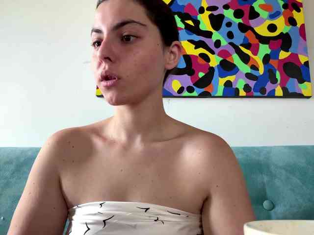 KarinaValdespino webcam