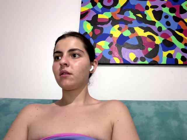 KarinaValdespino webcam