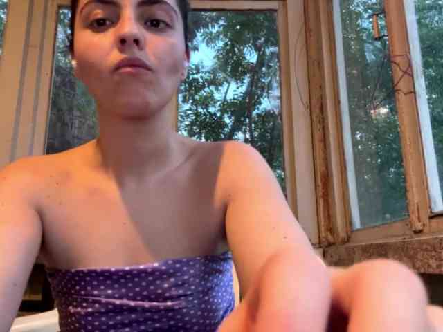 KarinaValdespino webcam