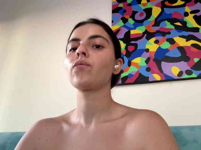 KarinaValdespino webcam