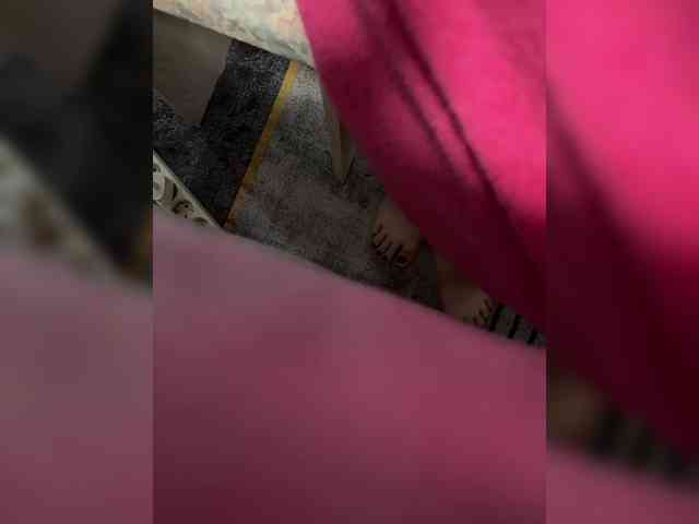 Darinaray9 webcam