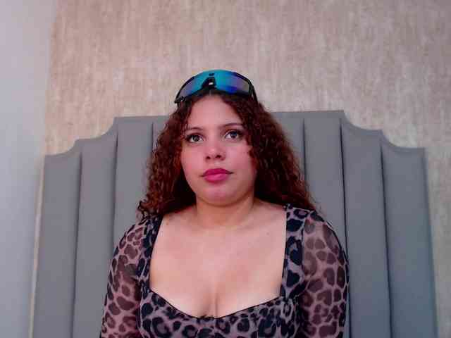 Isabella-Rivera webcam