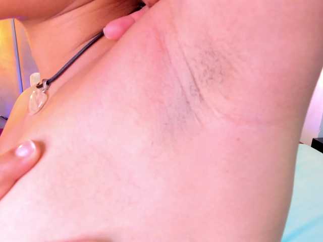 Milubrunnete live cam on BongaCams