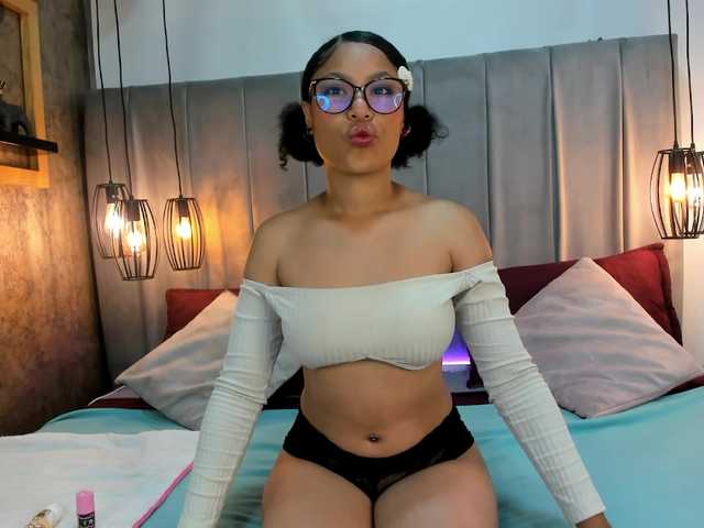 Milubrunnete live cam on BongaCams