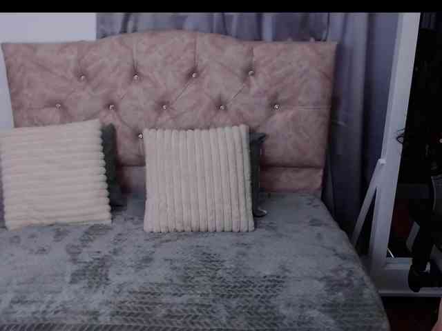 Alaiajackson webcam