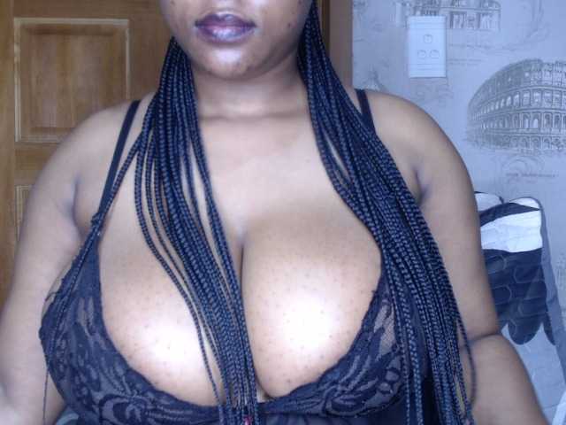 Bellathabootie live webcam show
