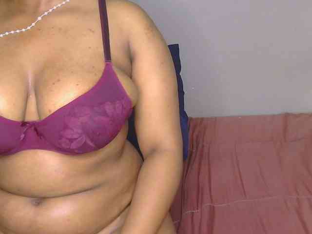 CherieBlush webcam