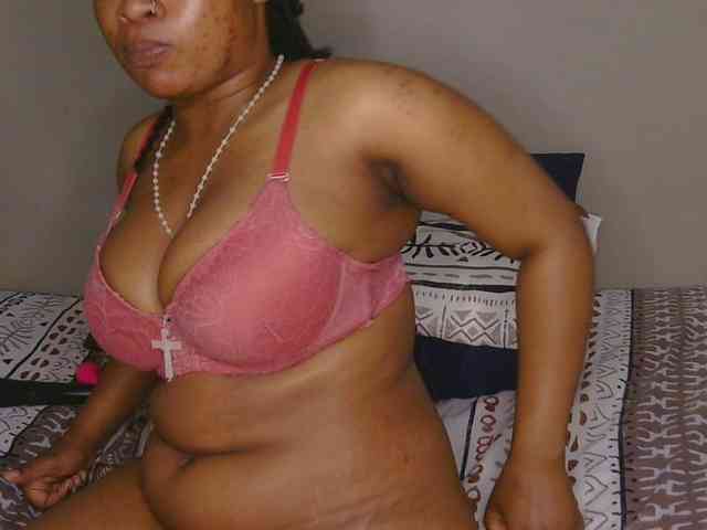 CherieBlush webcam