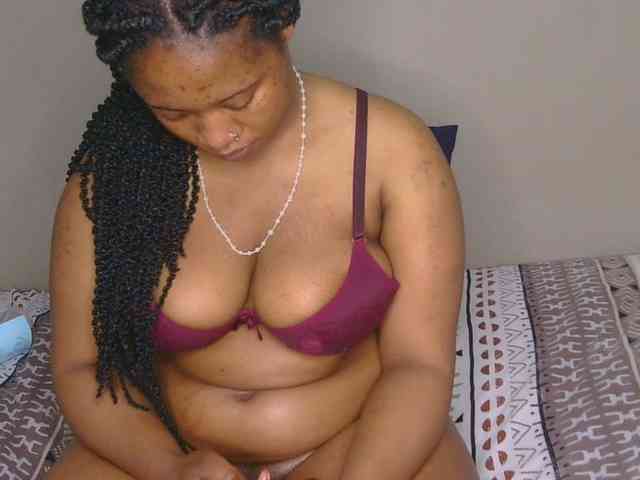CherieBlush webcam