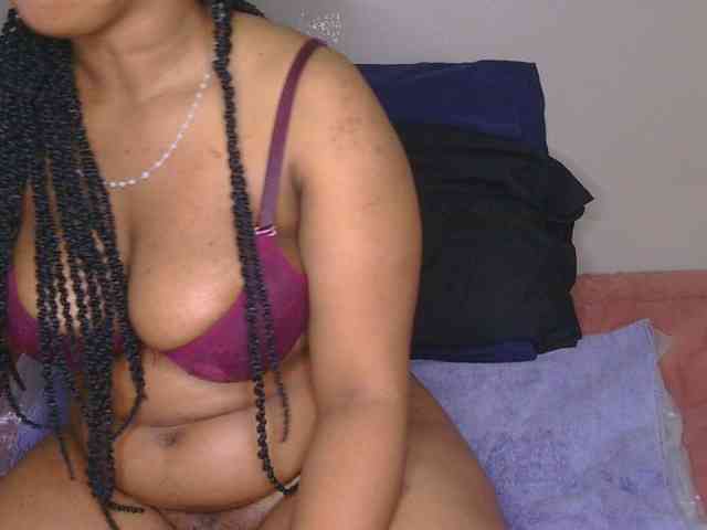 CherieBlush webcam