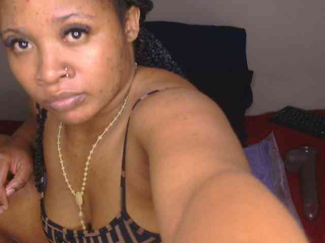 CherieBlush webcam