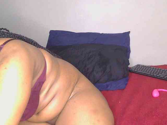 CherieBlush webcam