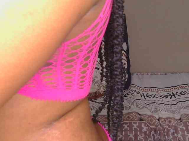 CherieBlush webcam