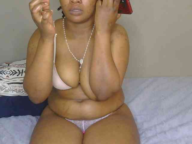 CherieBlush webcam