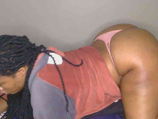 CherieBlush webcam