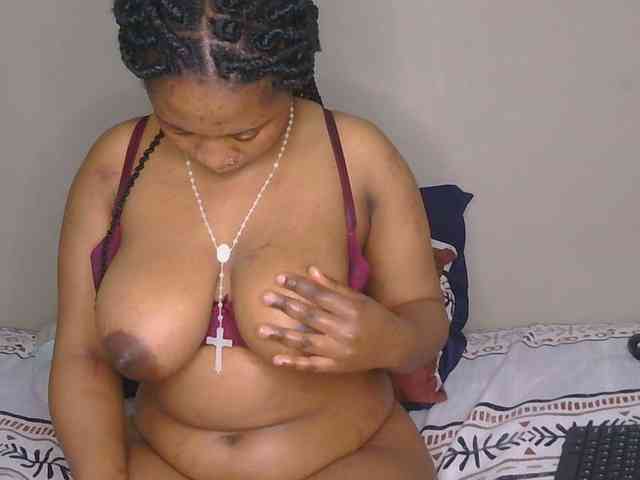 CherieBlush webcam