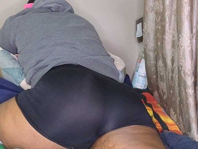 MissSpicybooty live cam on BongaCams