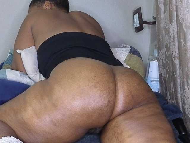 MissSpicybooty live cam on BongaCams
