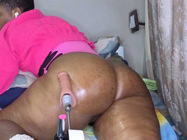 MissSpicybooty live cam on BongaCams