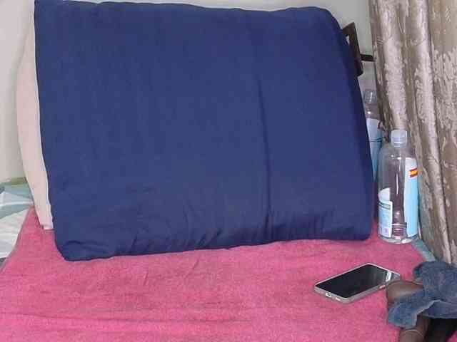 MissSpicybooty webcam