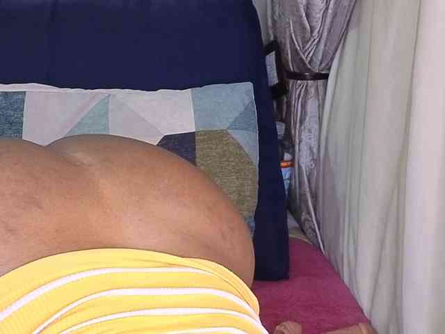 MissSpicybooty webcam
