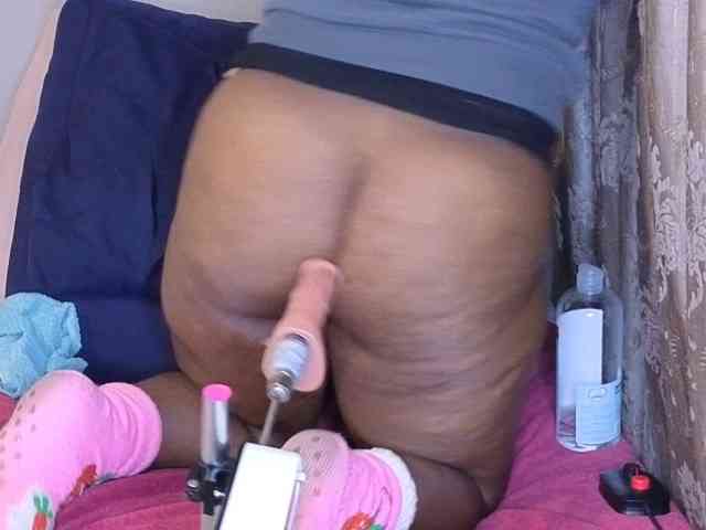MissSpicybooty webcam