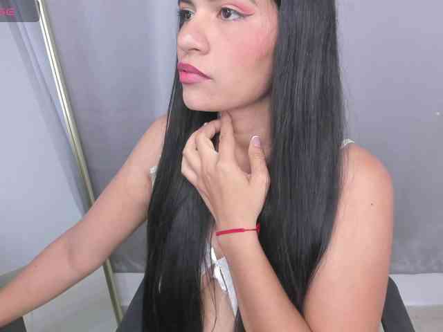 LailaRouse webcam