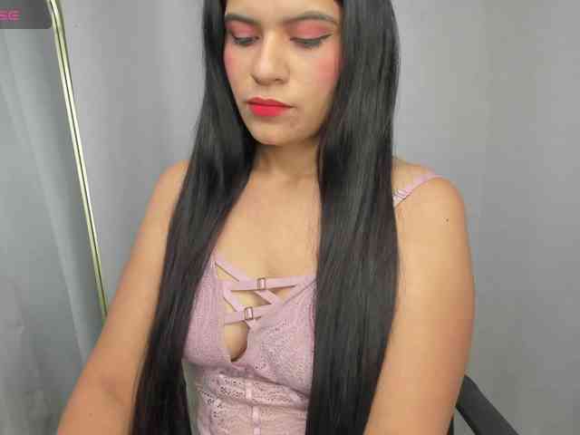 LailaRouse webcam