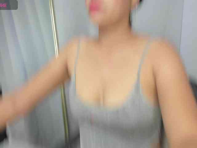 LailaRouse webcam