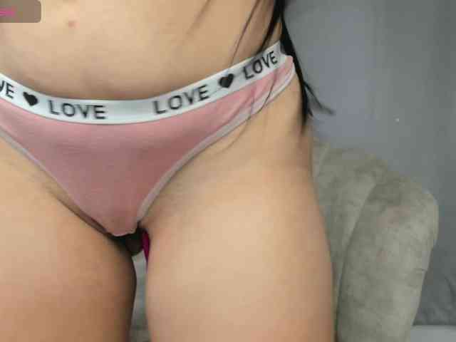 LailaRouse webcam