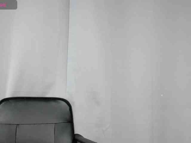 LailaRouse webcam