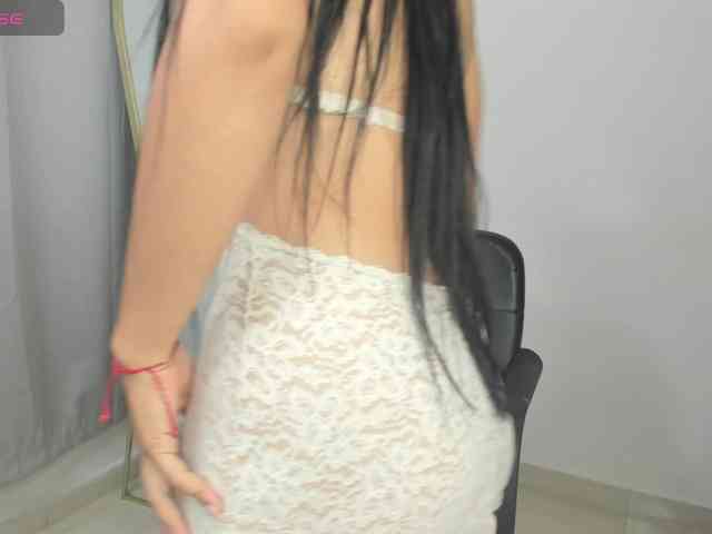 LailaRouse webcam