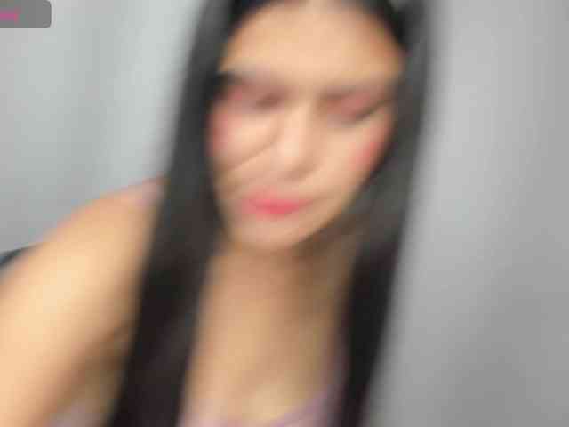 LailaRouse webcam