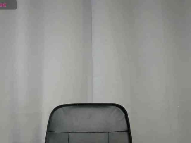 LailaRouse webcam