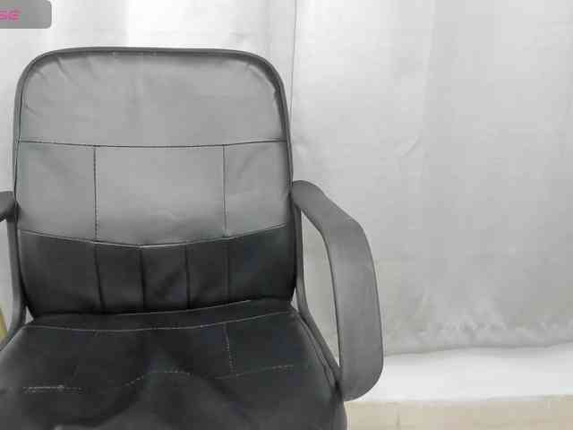 LailaRouse webcam