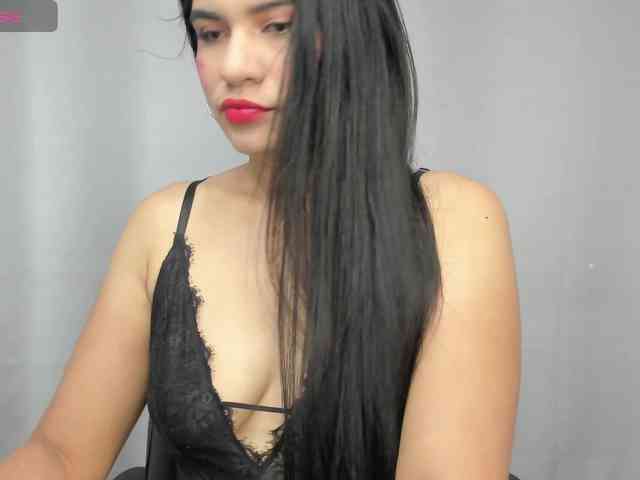 LailaRouse webcam
