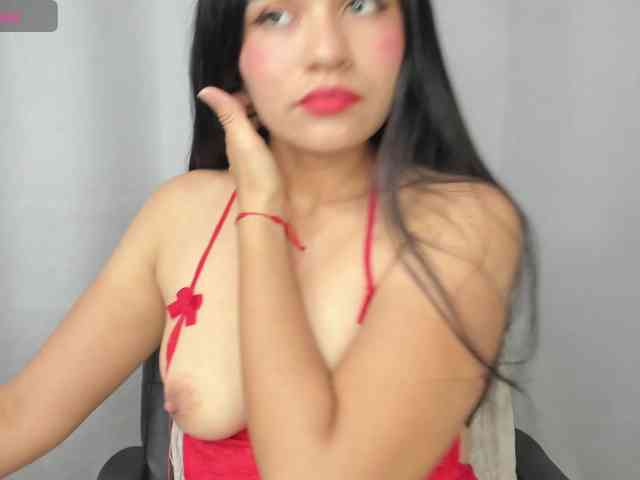 LailaRouse webcam