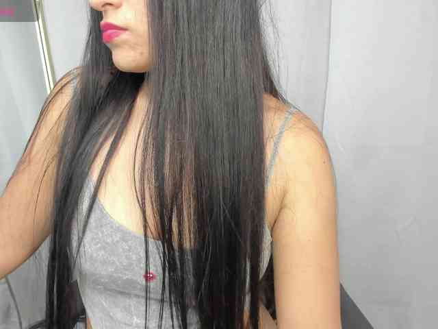 LailaRouse webcam