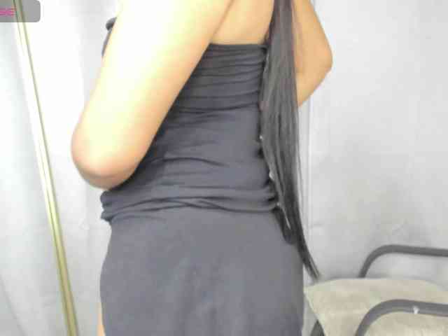 LailaRouse webcam