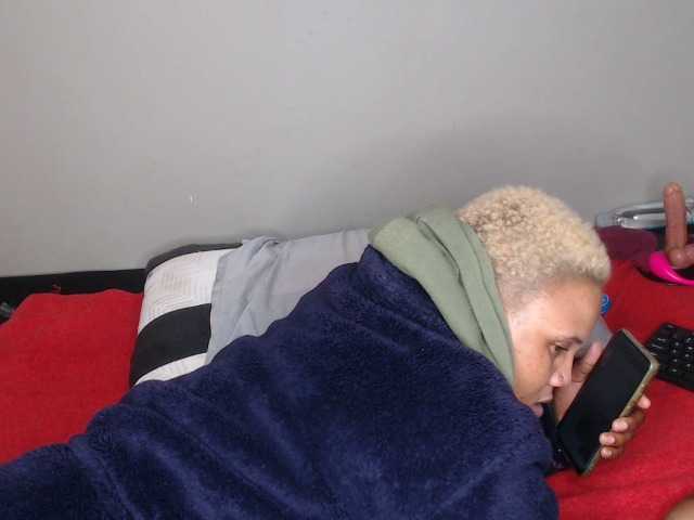liztaylor live cam on BongaCams