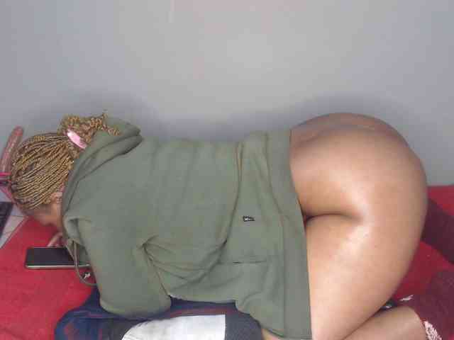 liztaylor webcam