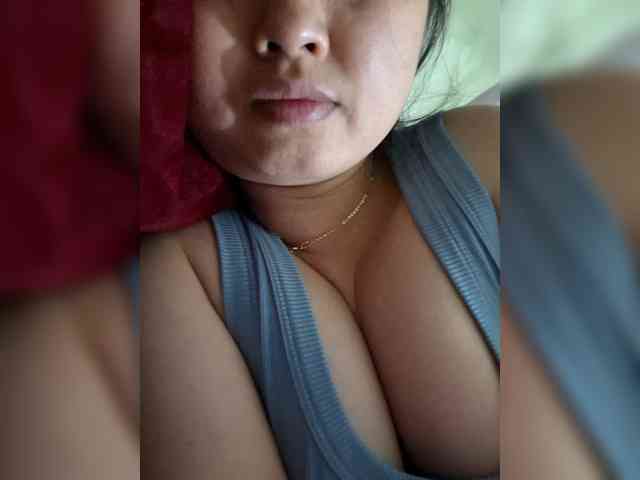 Model: LaynaCin