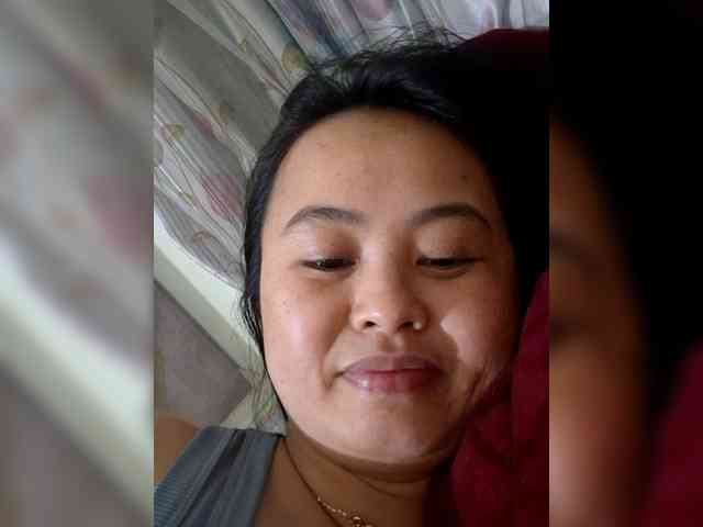 LaynaCin webcam