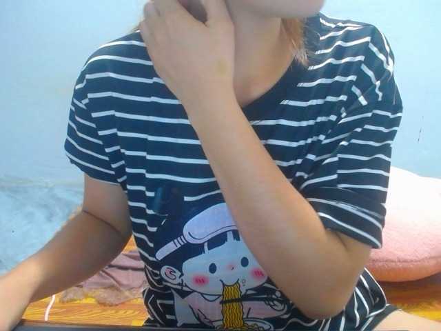 Elysa221 live cam on BongaCams