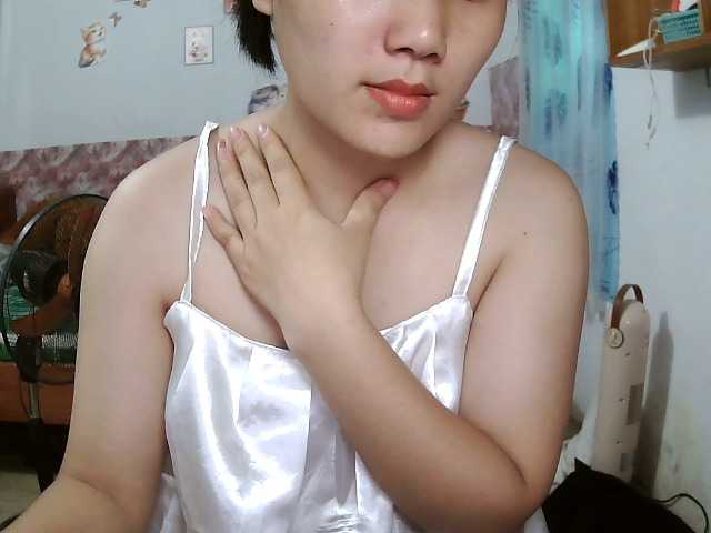 Elysa221 live cam on BongaCams