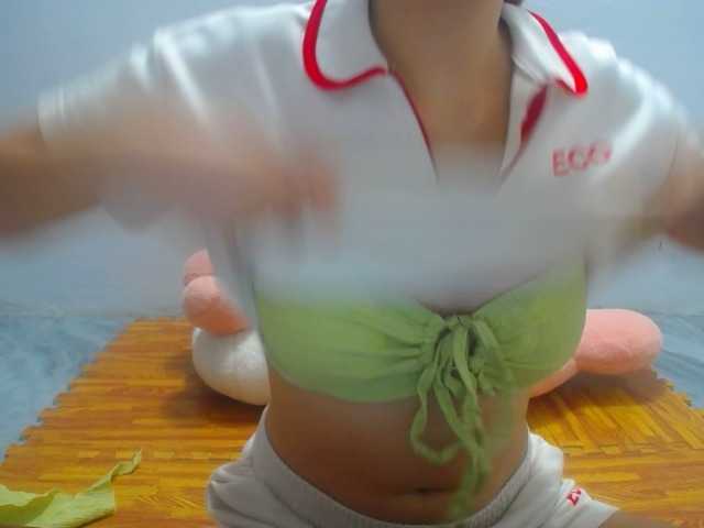 Elysa221 live cam preview