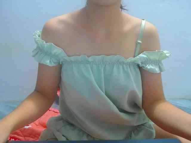 Elysa221 webcam