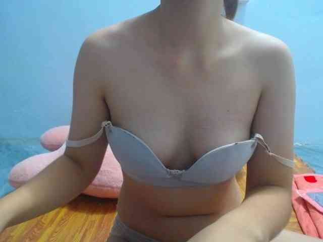 Elysa221 webcam