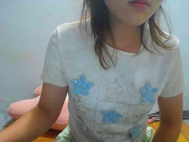 Elysa221 webcam