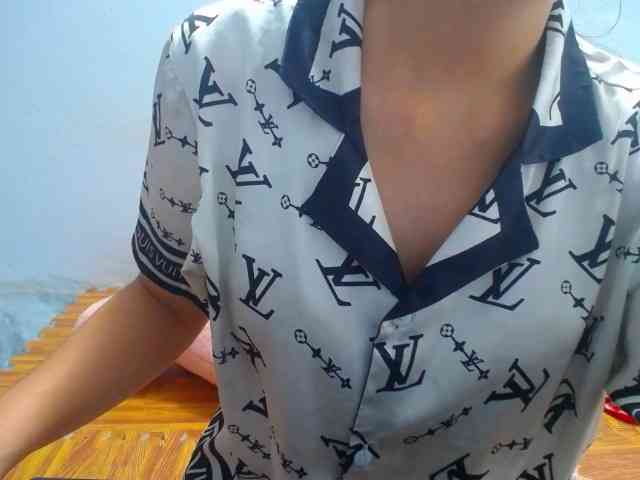 Elysa221 webcam